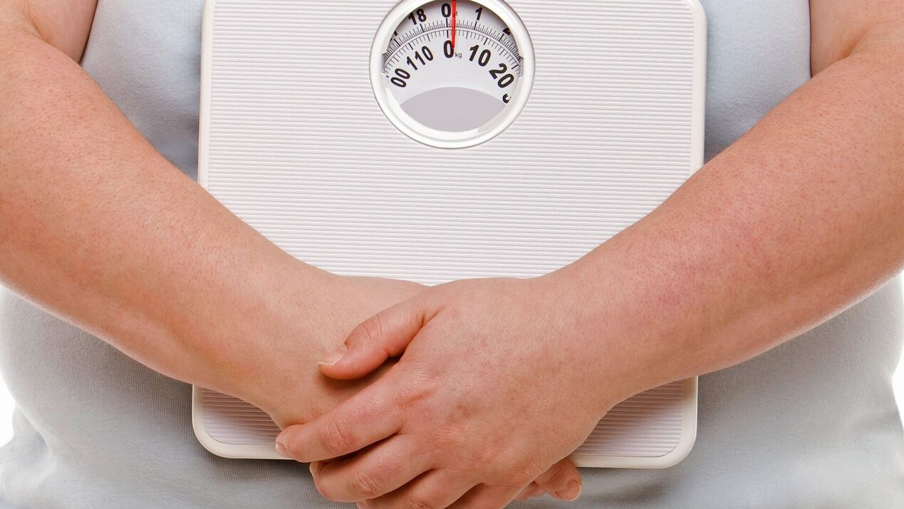 Touha zhubnout doma, když se ručička váhy odchyluje od normy